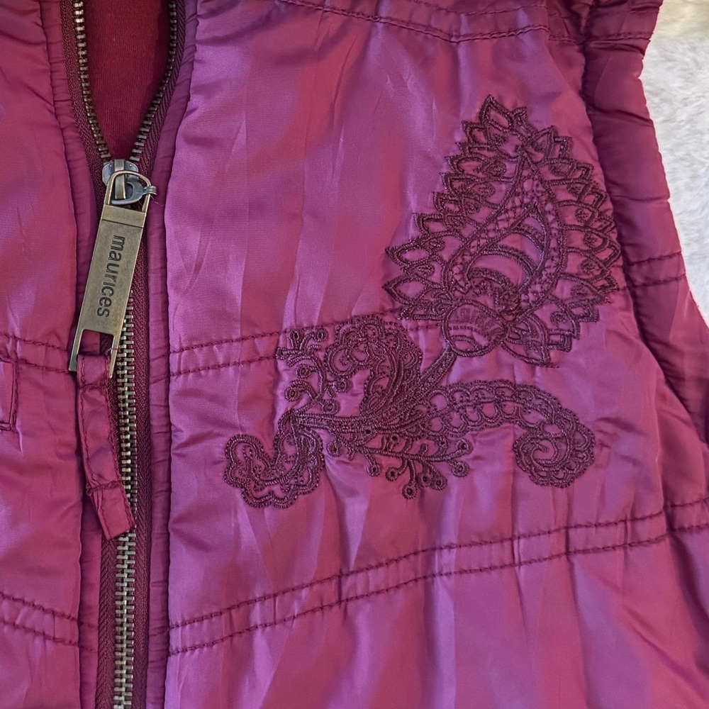 Maurices Raspberry Burgundy Hooded Vest w/ Embroidery Detail- size M - Picture 13 of 16